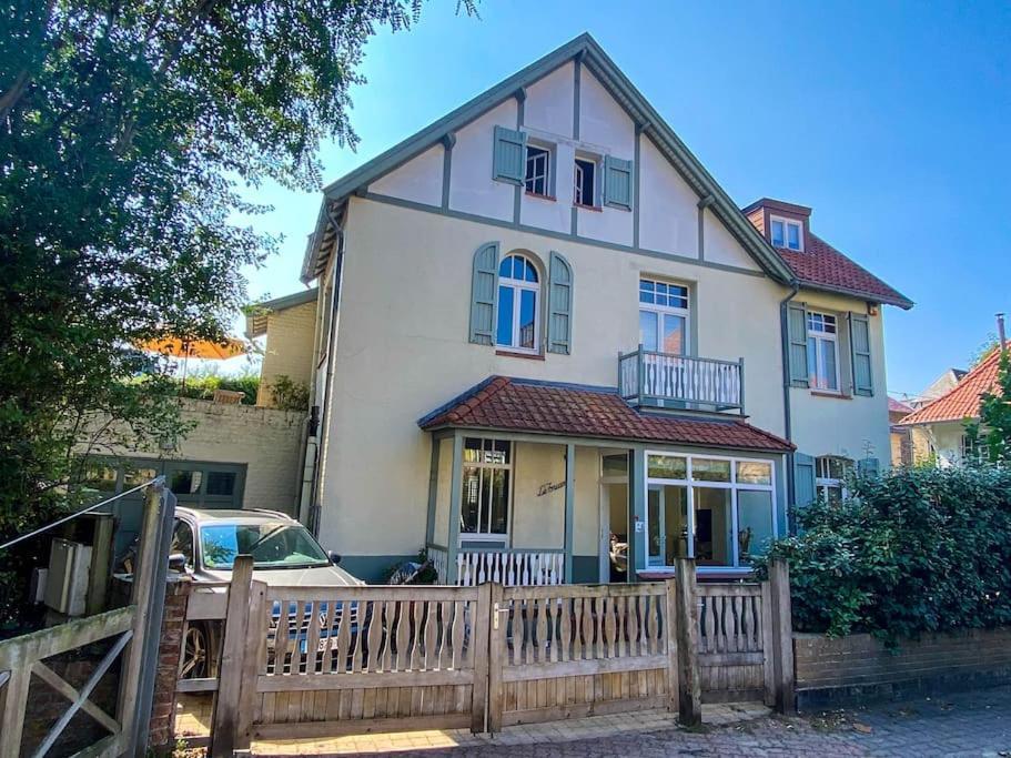 Trianon -summer Beachhouse Ferienhaus *